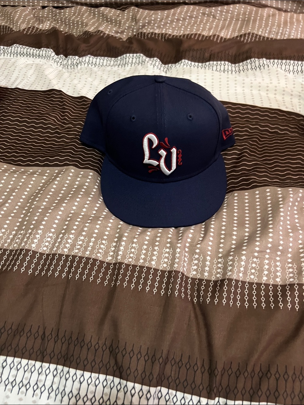 Lehigh Valley Iron pigs Fitted Hat with Red & White Embroidered Logo - Picture 1 of 3